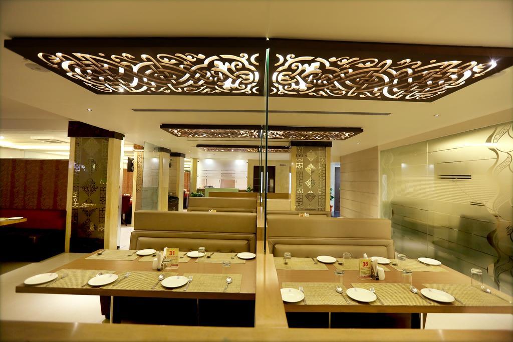 Swagath Grand Suchitra Hotel Haiderabad Buitenkant foto