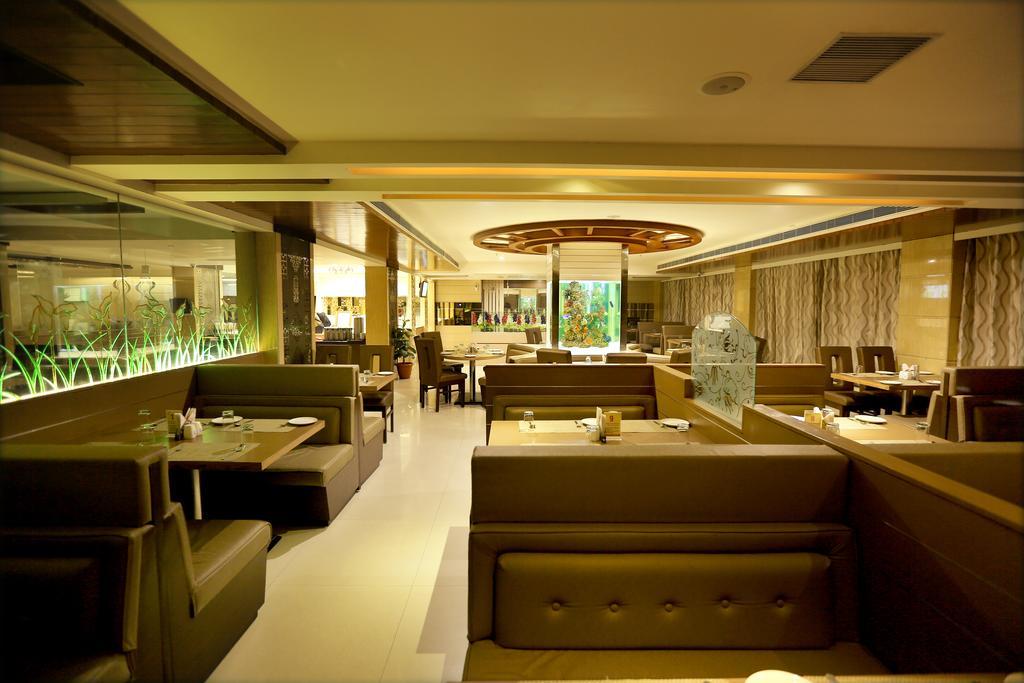 Swagath Grand Suchitra Hotel Haiderabad Buitenkant foto