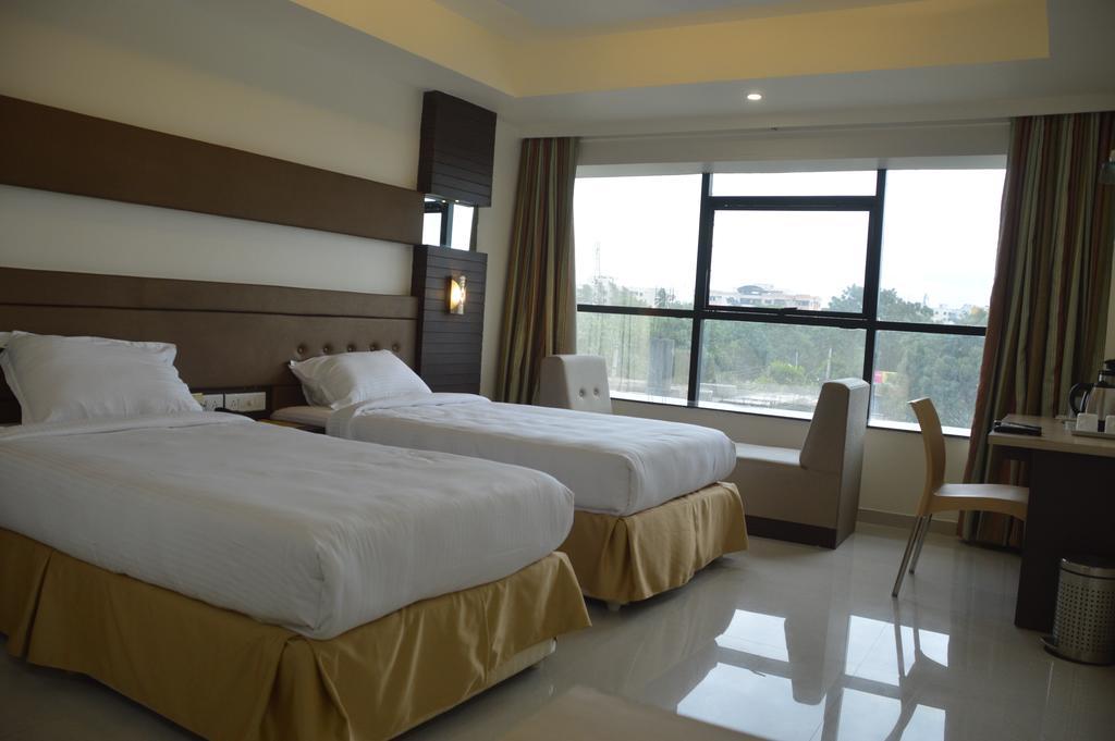 Swagath Grand Suchitra Hotel Haiderabad Kamer foto