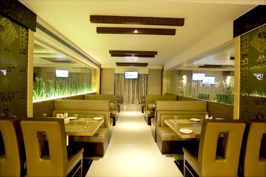 Swagath Grand Suchitra Hotel Haiderabad Buitenkant foto