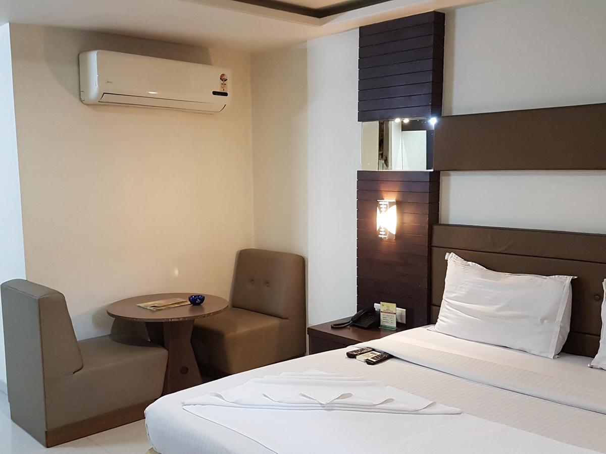 Swagath Grand Suchitra Hotel Haiderabad Buitenkant foto